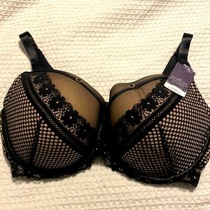 Lane Bryant 40F boost balconette bra. New never worn.